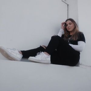 Meet your Posher, Sabrina